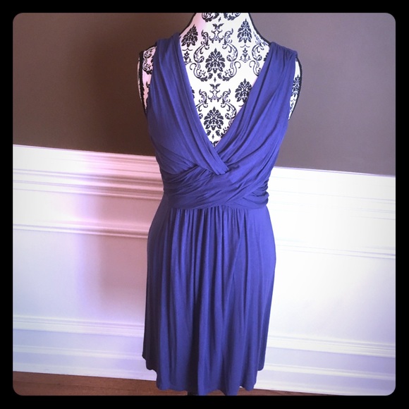 LOFT Dresses & Skirts - 3/$15* LOFT Jersey Dress sz M - like NEW!